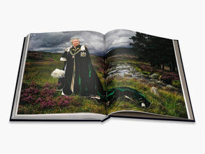 Queen Elizabeth II : A Photographic Portrait