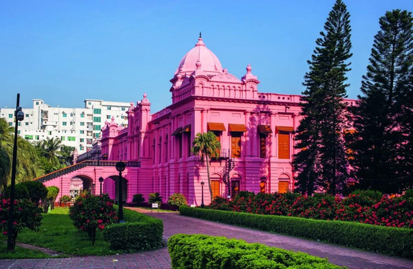 Made in Bangladesh : Recipes and Stories from a Home Kitchen